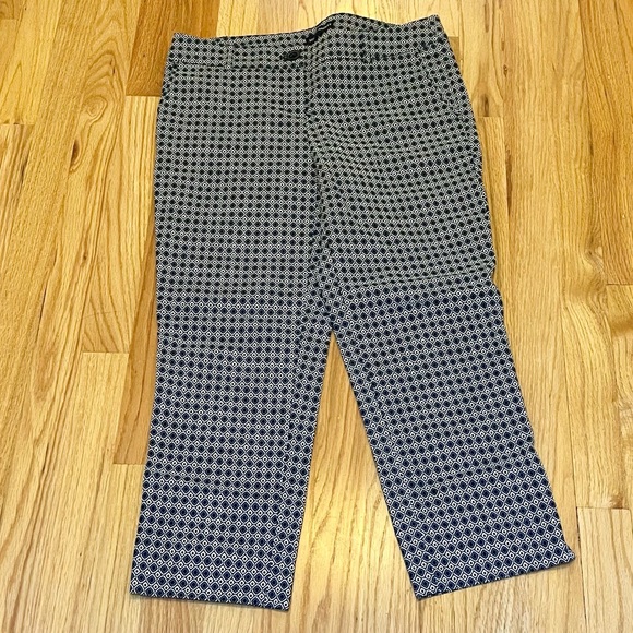 Hilary Radley geometric pattern stretch cropped slim leg pants - Picture 2 of 11